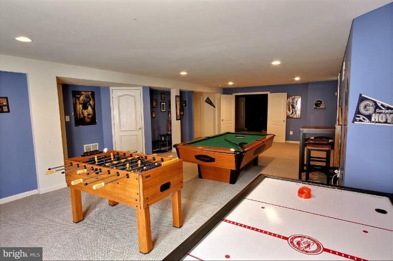 13929 Rockingham Road Germantown, MD 20874 - Photo 25 of 30 Recreation Room reverse photo