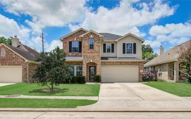 $2,300 | 17607 Memorial Falls Drive, Tomball, TX 77375