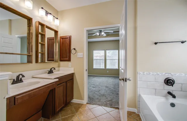 $2,300 | 17607 Memorial Falls Drive, Tomball, TX 77375
