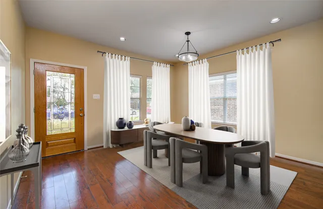 $2,300 | 17607 Memorial Falls Drive, Tomball, TX 77375