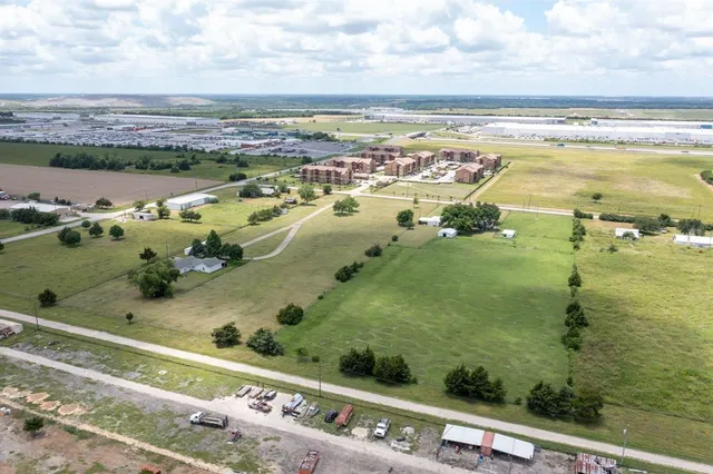 $3,005,640 | 334 South Goode Road, Wilmer, TX 75172