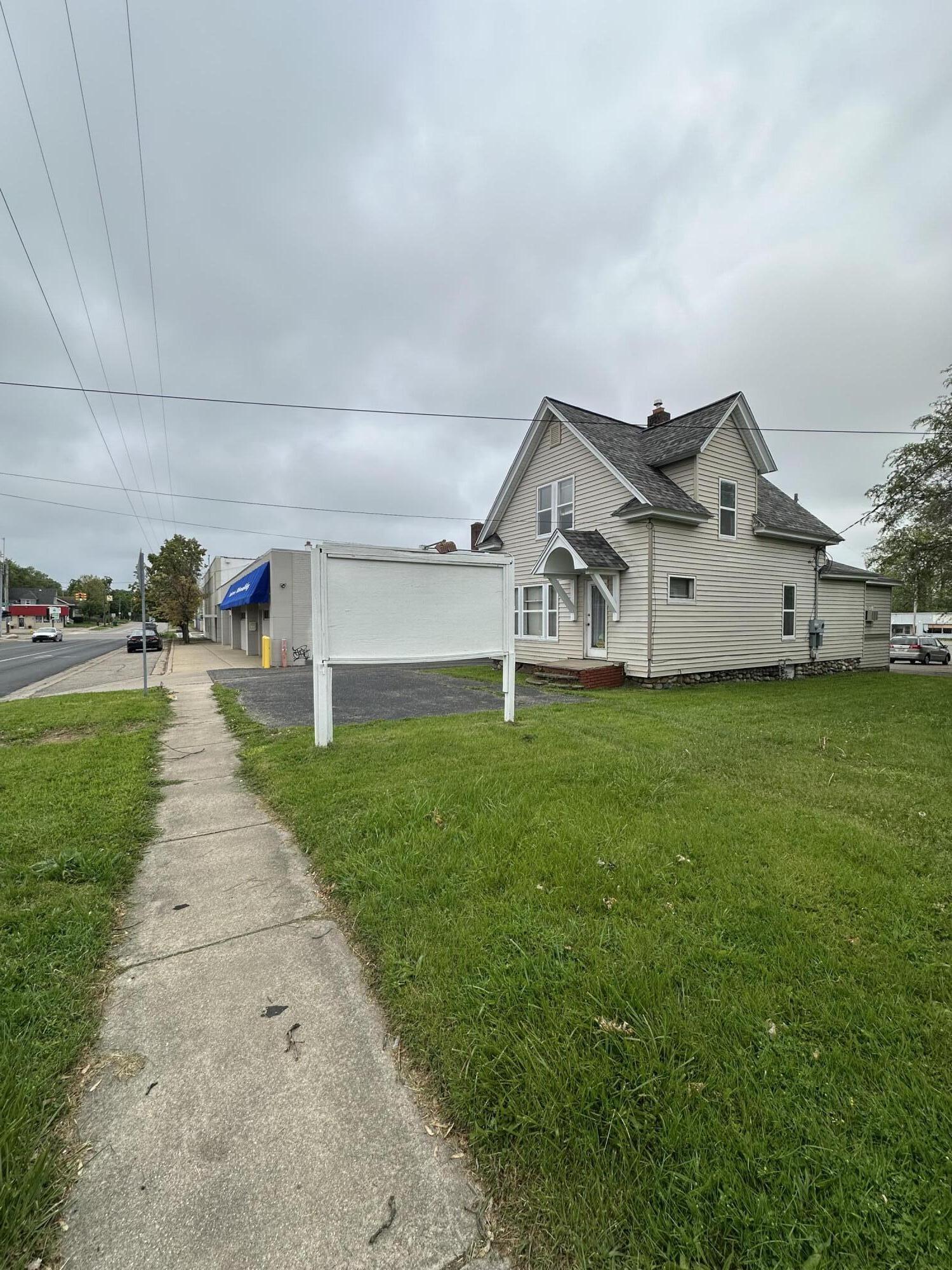 127 West Territorial Road Battle Creek, MI 49015 - Photo 5 of 11 IMG_5597