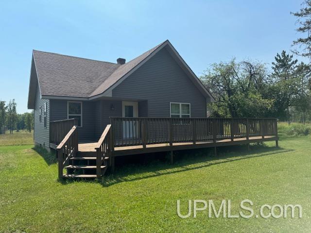 14320 Evergreen Road Rock, MI 49880 - Photo 3 of 21