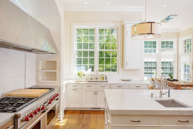 $2,725,000 | 174 Beach Road, Glencoe, IL 60022