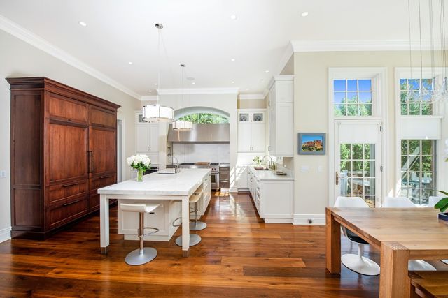 $2,725,000 | 174 Beach Road, Glencoe, IL 60022