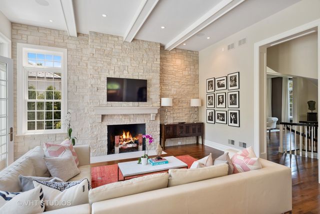 $2,725,000 | 174 Beach Road, Glencoe, IL 60022