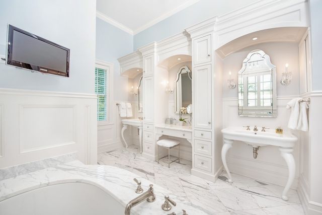 $2,725,000 | 174 Beach Road, Glencoe, IL 60022