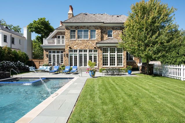 $2,725,000 | 174 Beach Road, Glencoe, IL 60022