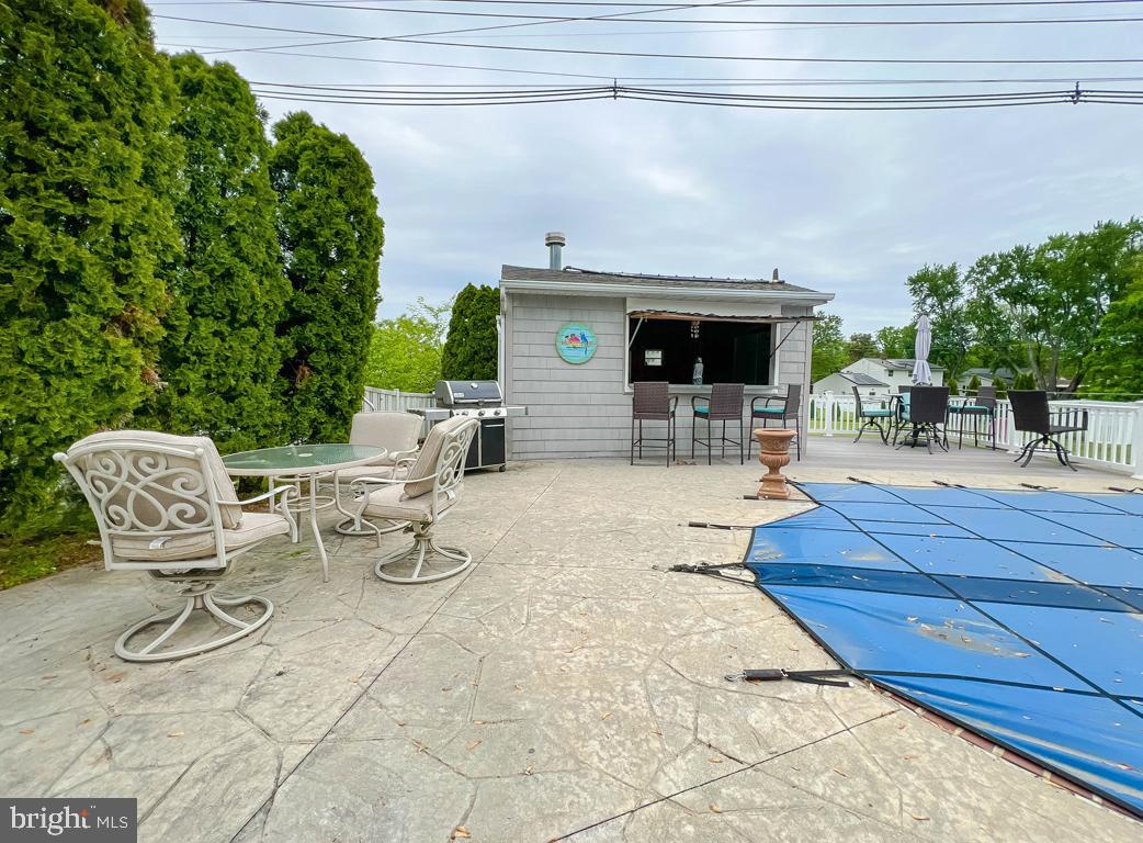 701 Chapel Road Cinnaminson, NJ 08077 - Photo 30 of 53 Outdoor Bar Area
