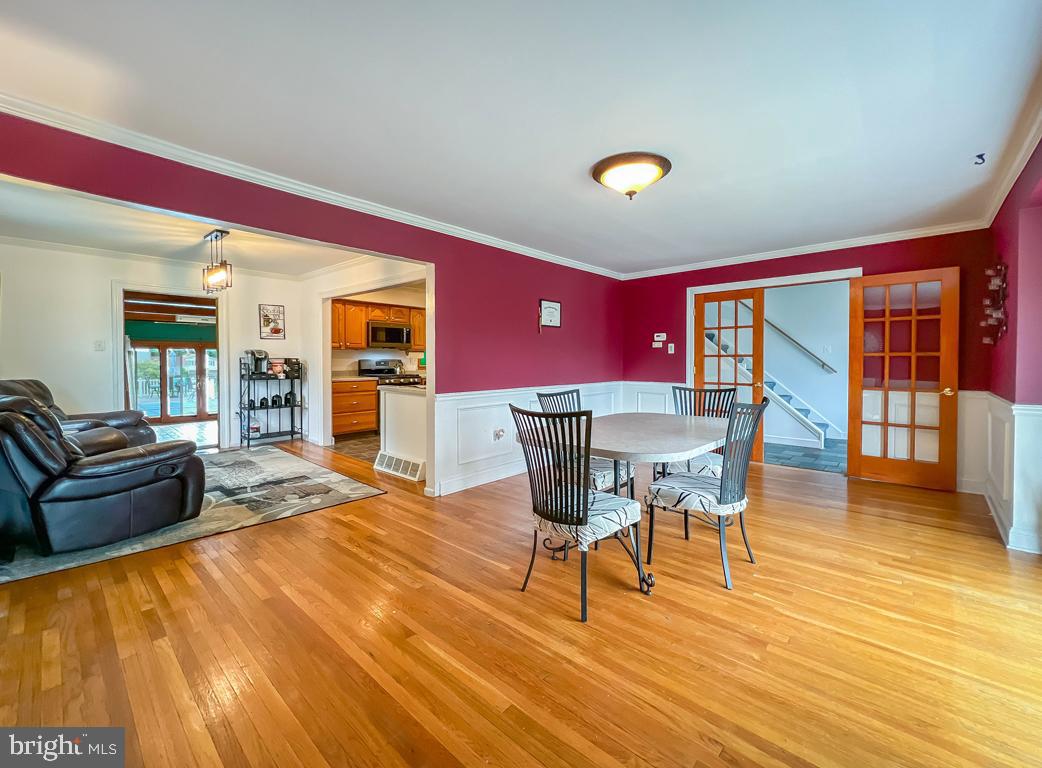 701 Chapel Road Cinnaminson, NJ 08077 - Photo 5 of 53 Dining Room