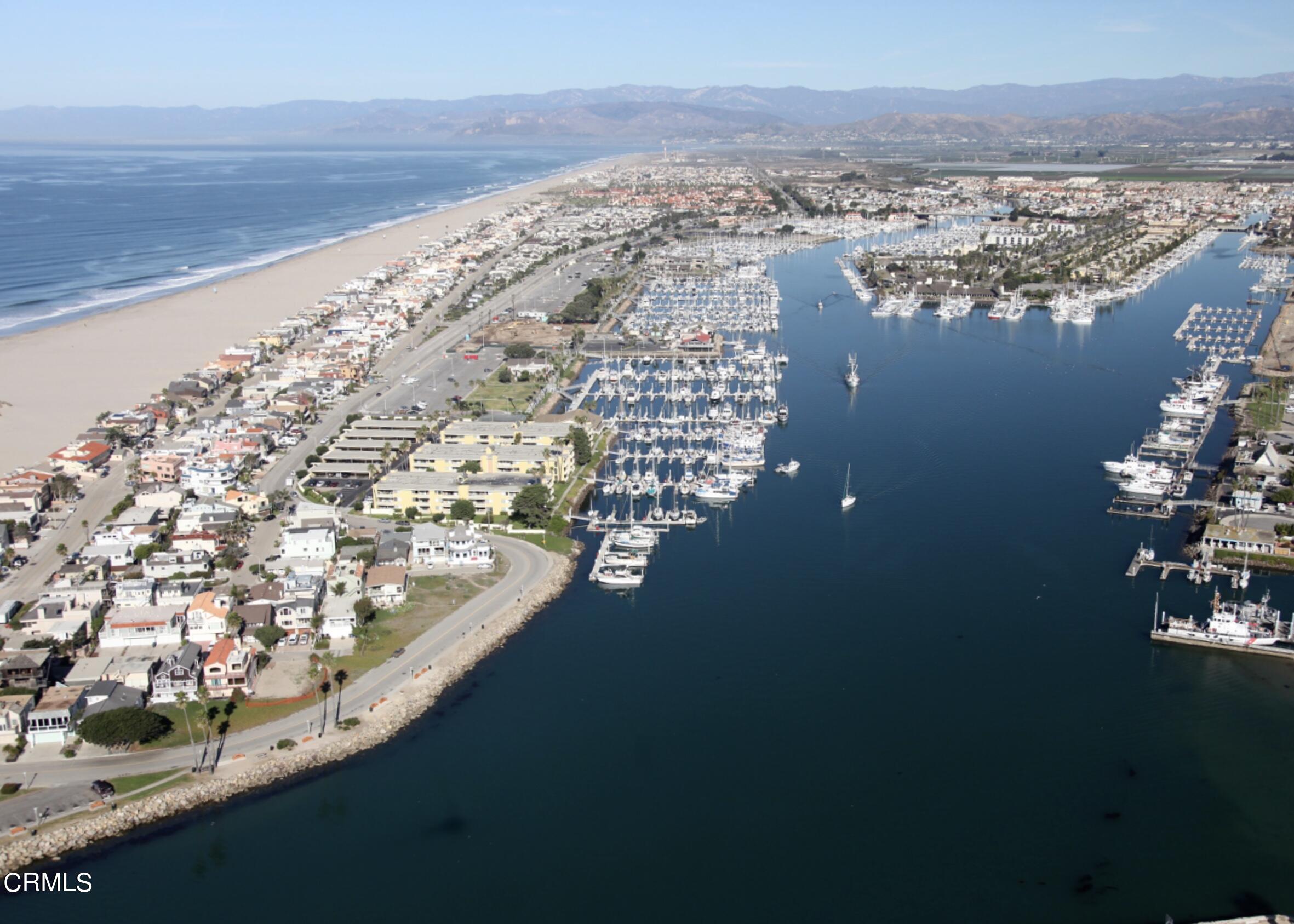 1031 Dunes Street, Unit D Oxnard, CA 93035 - Photo 20 of 26 a view of a balcony with an outdoor space