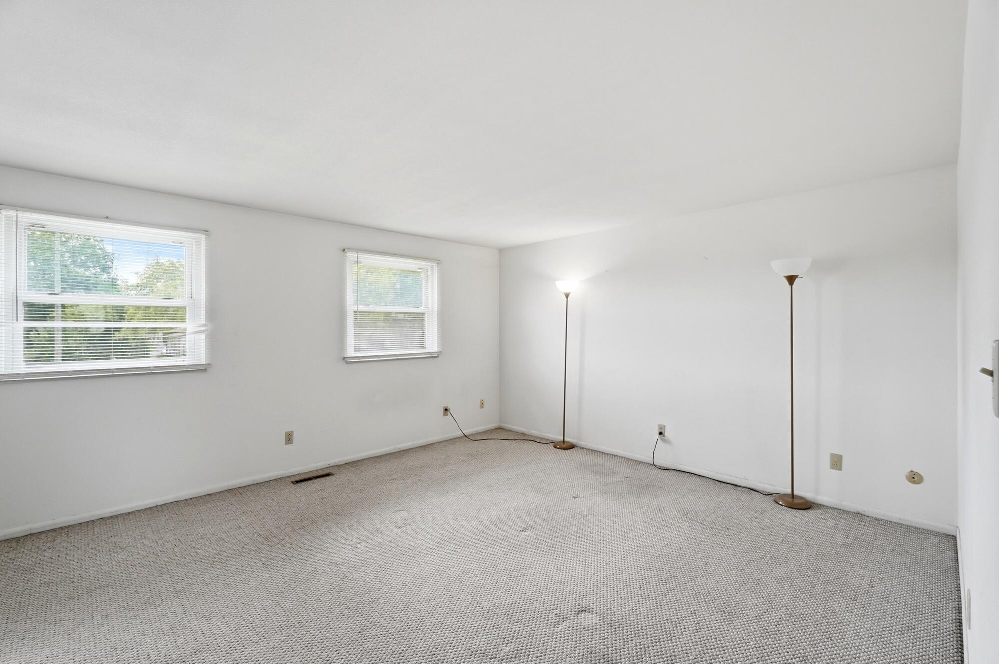 2939 Derr Road Springfield, OH 45503 - Photo 28 of 38 028