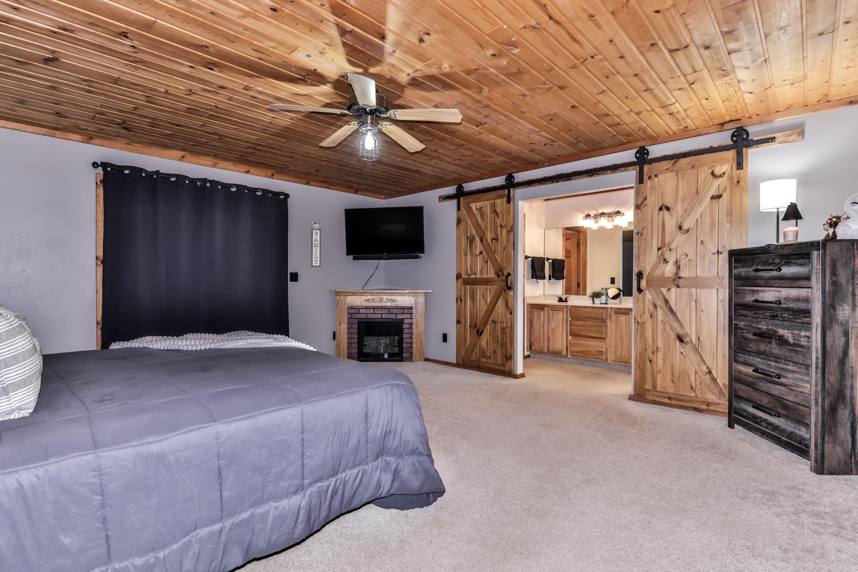 5053 Anderson Road Carey, WI 54534 - Photo 19 of 36 Primary Bedroom