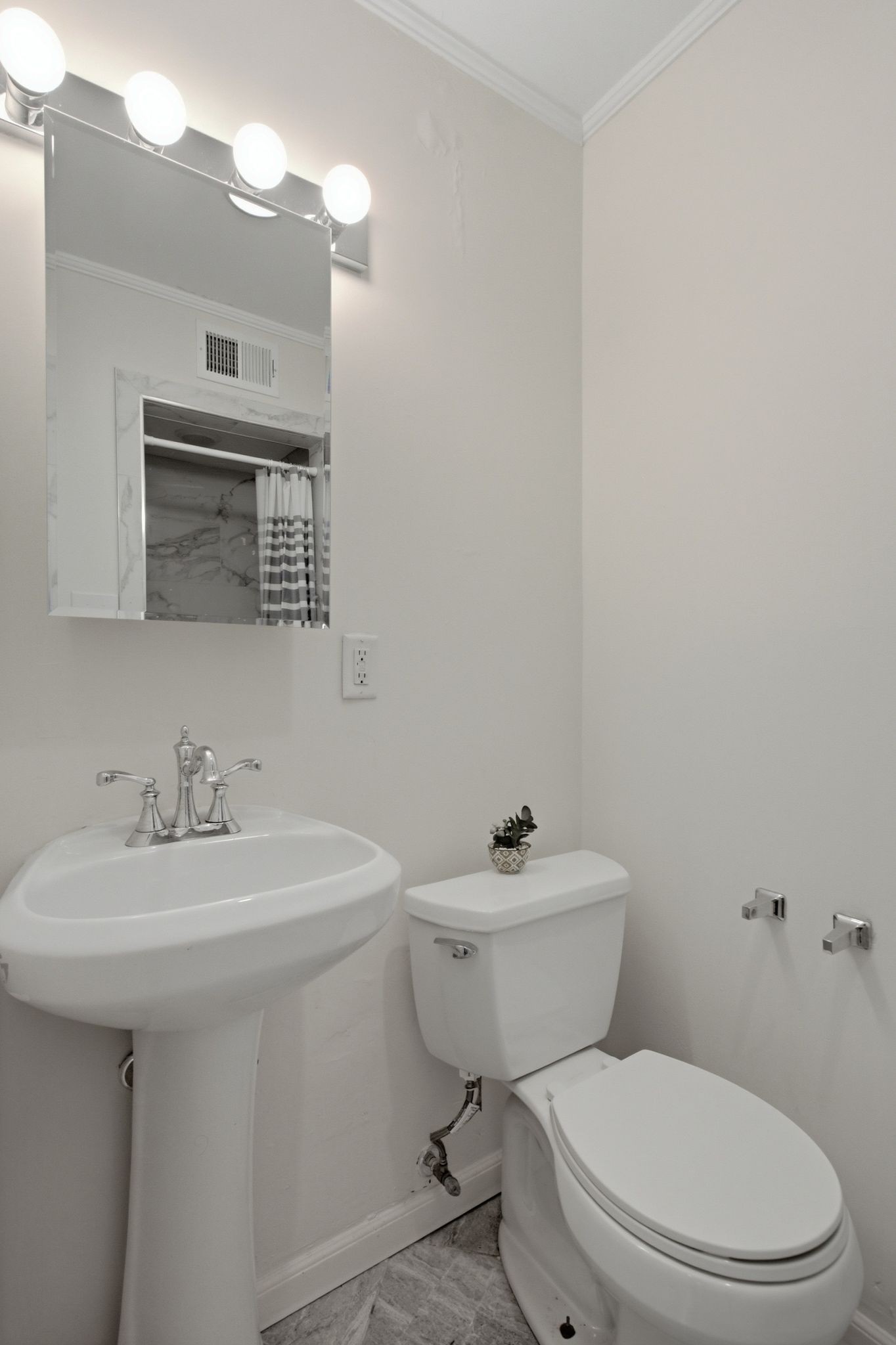 903 Hillsboro Road Franklin, TN 37064 - Photo 14 of 26