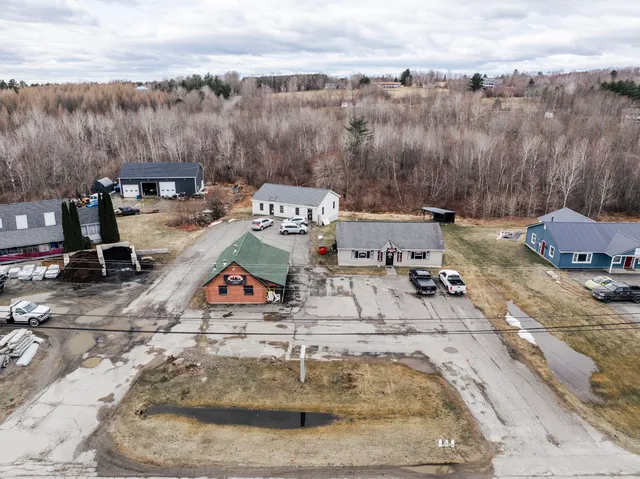 $459,900 | 262 Moosehead Trail, Newport, ME 04953