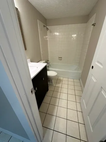 $762,500 | 715 South Golfcrest Road, Normal, IL 61761