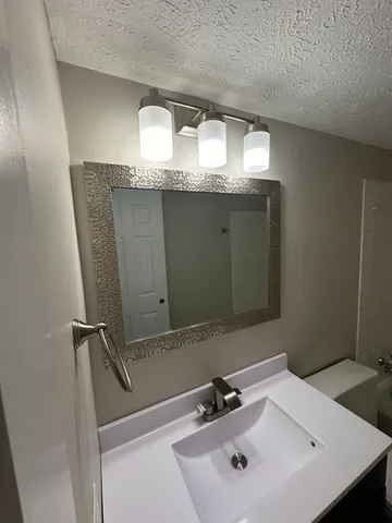 $762,500 | 715 South Golfcrest Road, Normal, IL 61761