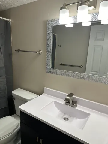 $762,500 | 715 South Golfcrest Road, Normal, IL 61761