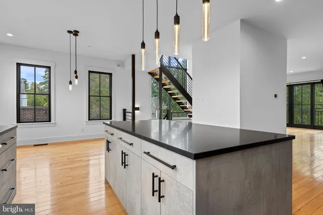 $1,250,000 | 207 Willow Avenue, Wayne, PA 19087