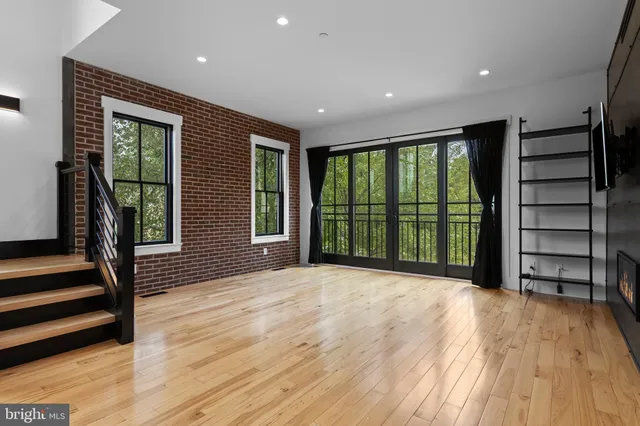 $1,250,000 | 207 Willow Avenue, Wayne, PA 19087