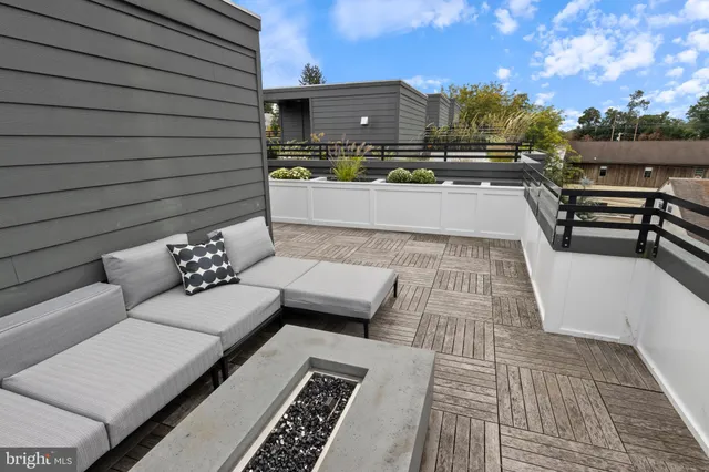 $1,250,000 | 207 Willow Avenue, Wayne, PA 19087