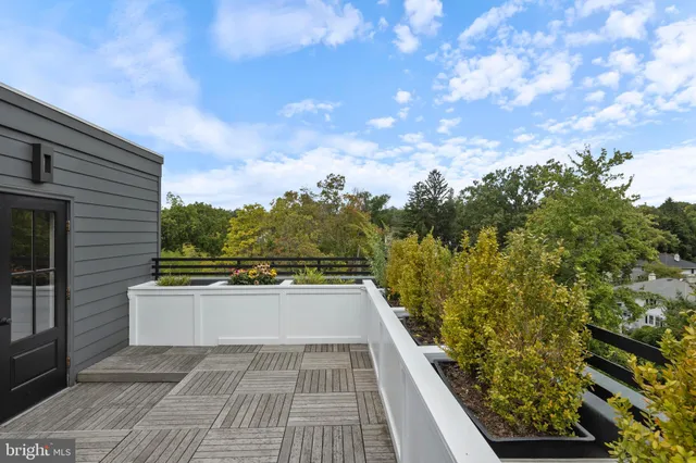 $1,250,000 | 207 Willow Avenue, Wayne, PA 19087