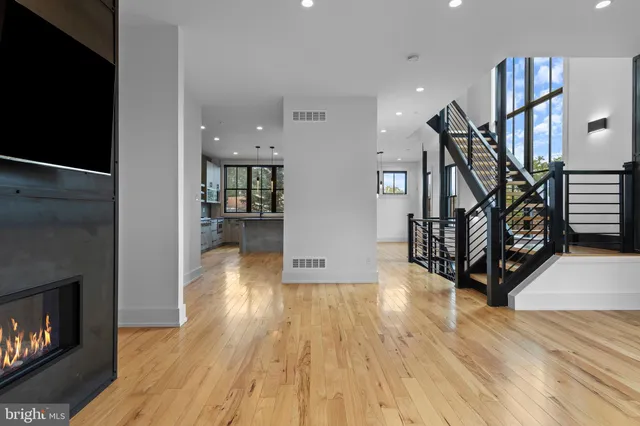 $1,250,000 | 207 Willow Avenue, Wayne, PA 19087