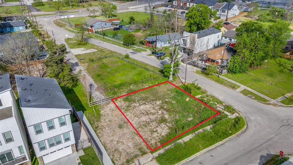 0 Dan Street Houston, TX 77020 - Photo 2 of 4 an aerial view of a residential houses with outdoor space and street view