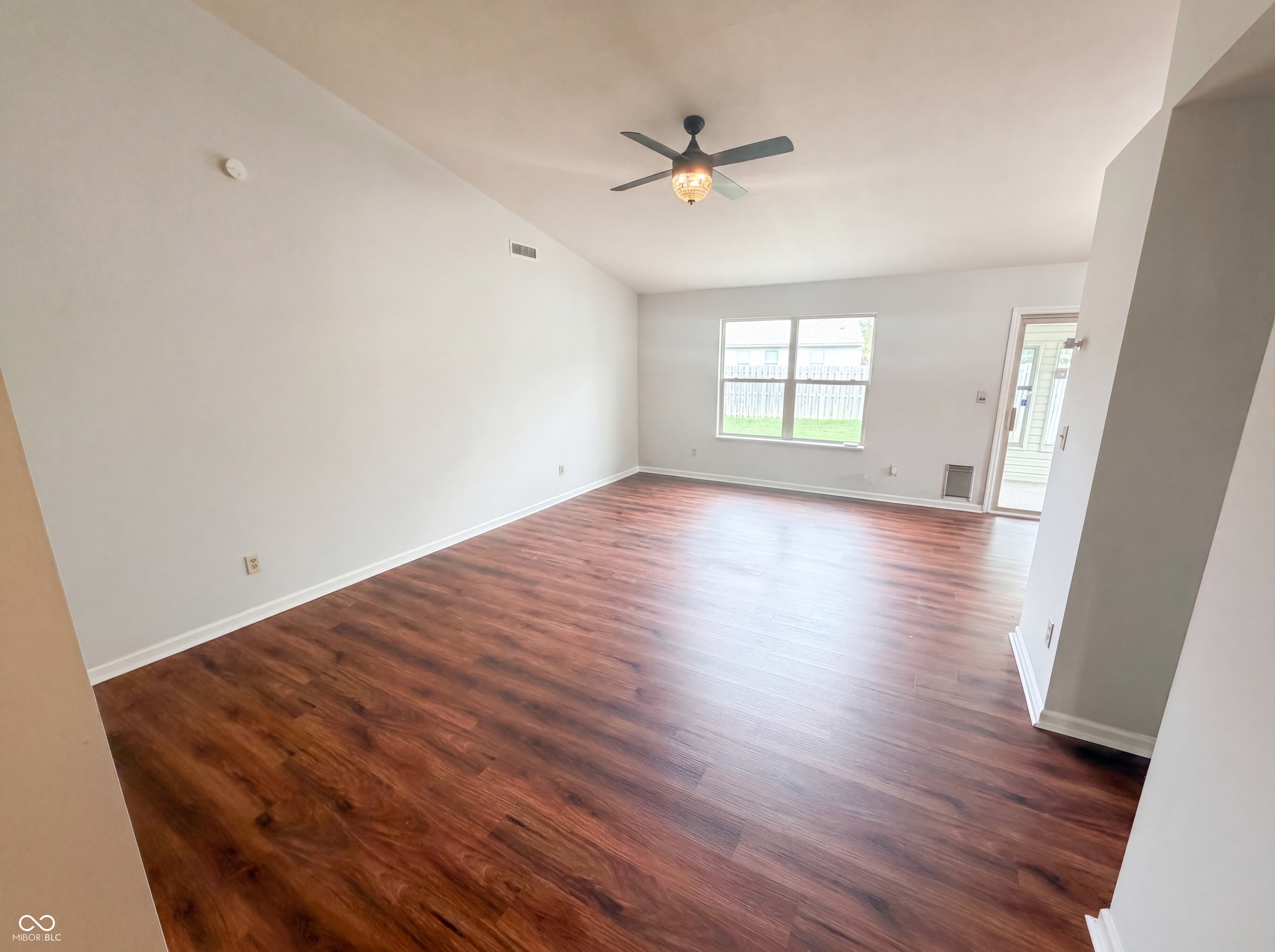 5017 Atlanta Street Anderson, IN 46013 - Photo 3 of 22