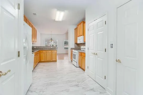 $310,000 | 3402 Raes Creek Road, Unit 27, Marietta, GA 30008