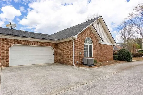 $310,000 | 3402 Raes Creek Road, Unit 27, Marietta, GA 30008