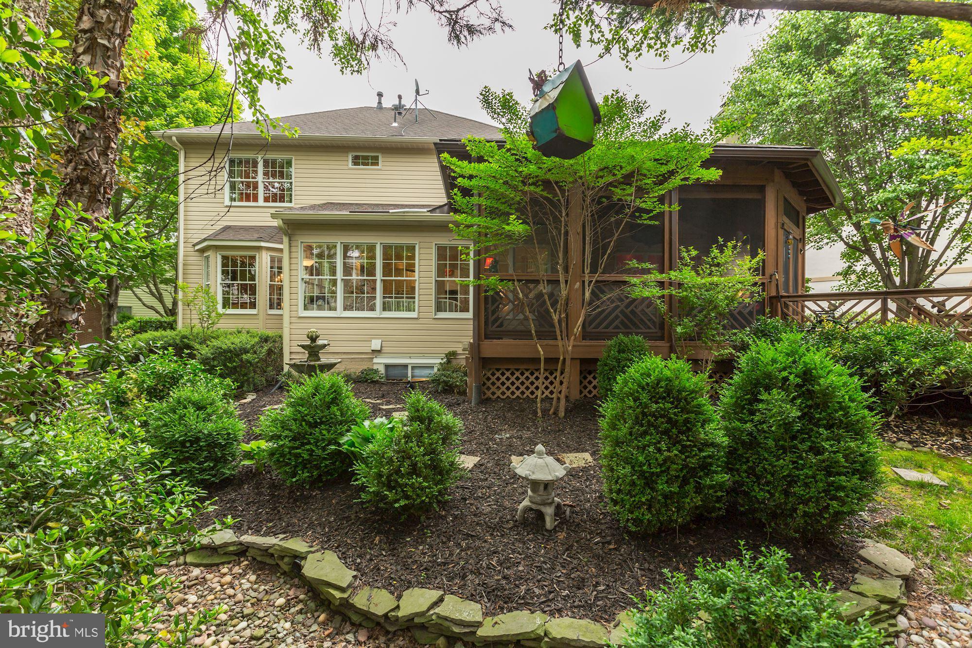 10998 Clover Hunt Court Reston, VA 20194 - Photo 2 of 55 Gallery Image 2