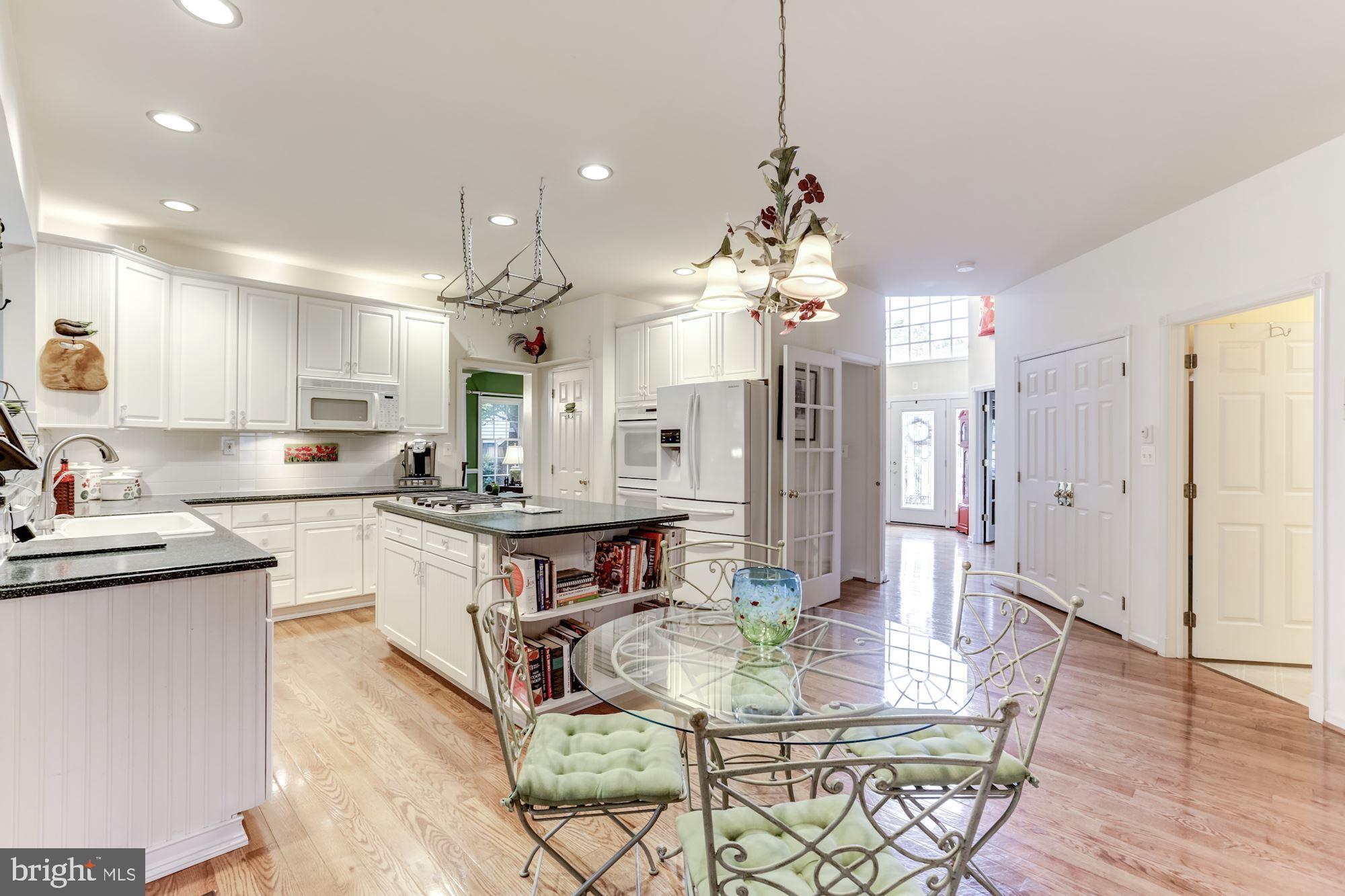 10998 Clover Hunt Court Reston, VA 20194 - Photo 13 of 55 Gallery Image 13
