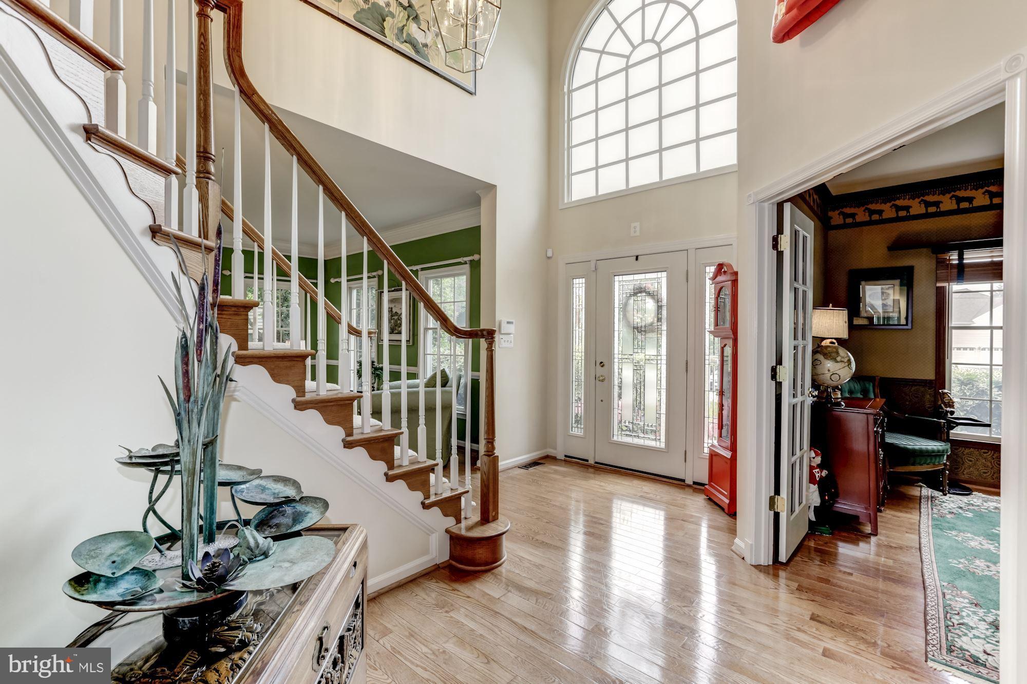 10998 Clover Hunt Court Reston, VA 20194 - Photo 3 of 55 Gallery Image 3