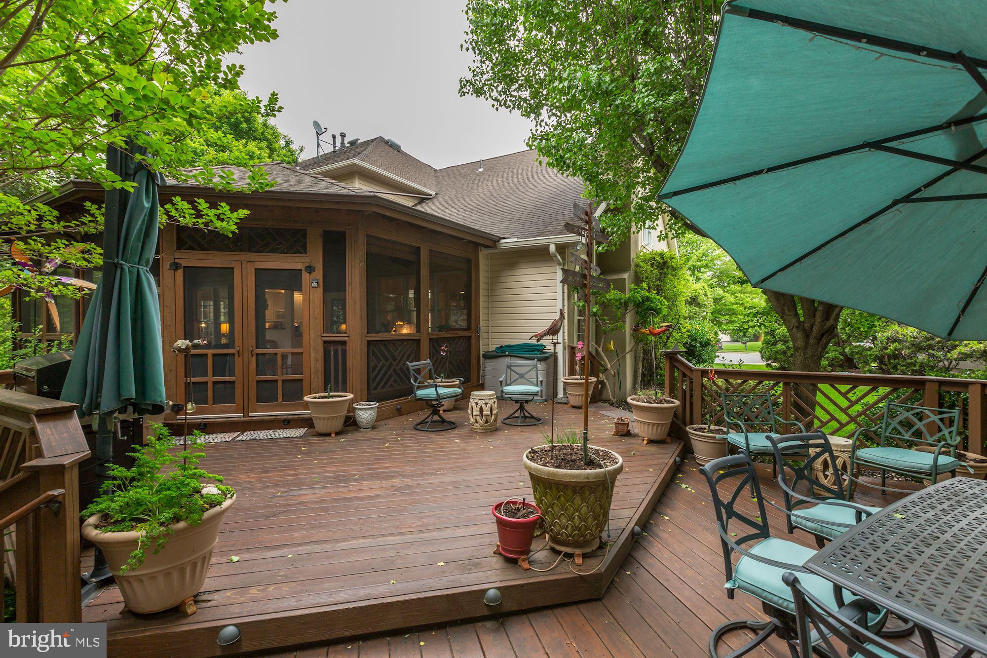 10998 Clover Hunt Court Reston, VA 20194 - Photo 24 of 55 Gallery Image 24