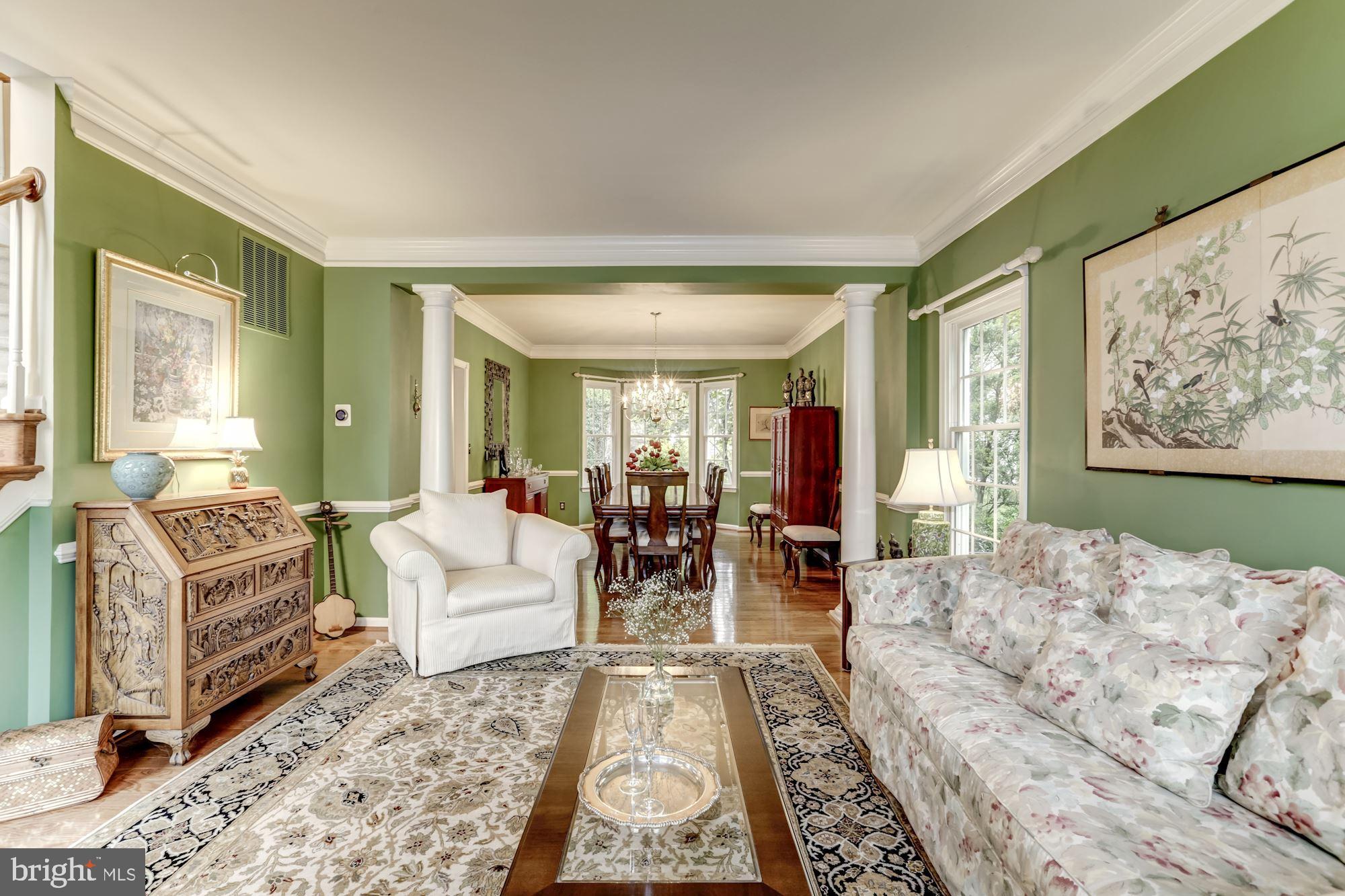 10998 Clover Hunt Court Reston, VA 20194 - Photo 6 of 55 Gallery Image 6