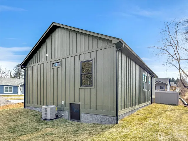 $405,000 | 171 Peyton Elaine Road, Clyde, NC 28721