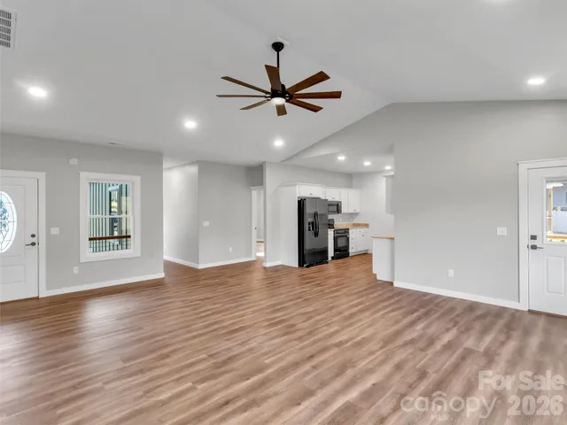 $405,000 | 171 Peyton Elaine Road, Clyde, NC 28721