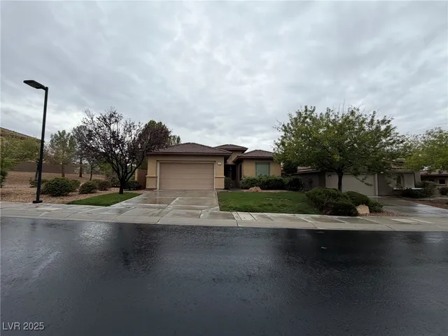 $2,820 | 29 Brandermill Drive, Henderson, NV 89052