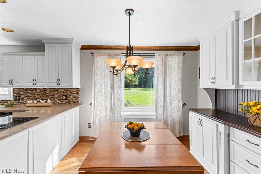 1544 Arndale Road Stow, OH 44224 - Photo 13 of 44 Eat-in Kitchen