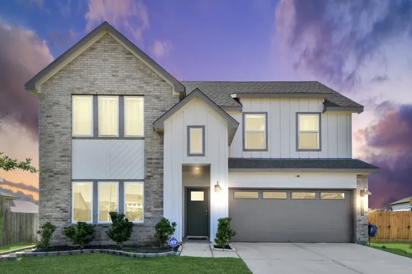 $399,000 | 13910 Red River Drive, Baytown, TX 77523