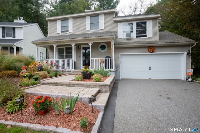 $399,900 | 180 Ascot Lane, Torrington, CT 06790