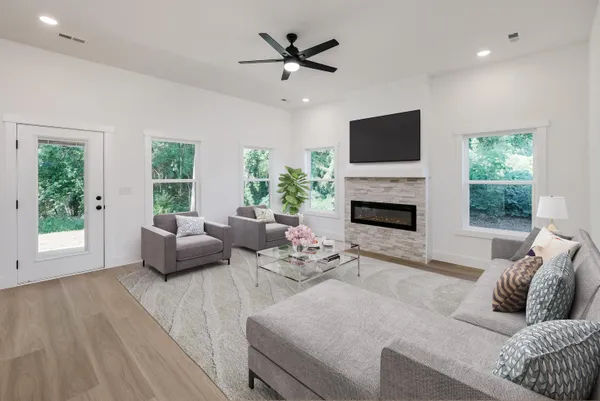 $275,000 | 506 Vault Way, Roebuck, SC 29376