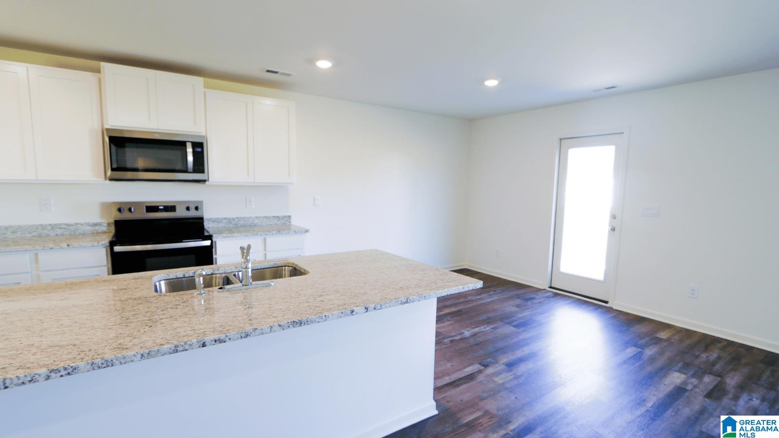 416 Koslin Loop Calera, AL 35040 - Photo 10 of 52