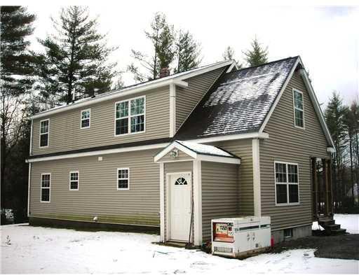 81 Guinea Road Berwick, ME 03901 - Photo 3 of 8 Exterior Back.