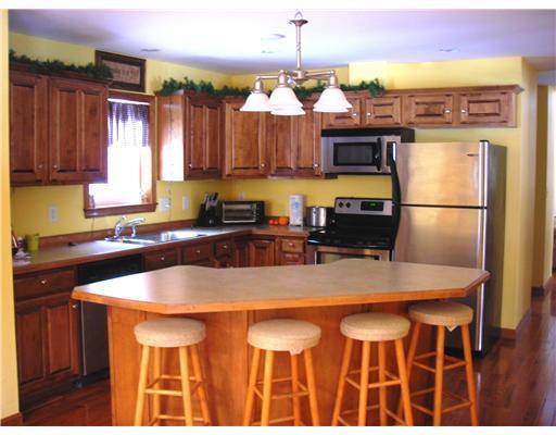 81 Guinea Road Berwick, ME 03901 - Photo 4 of 8 Kitchen.