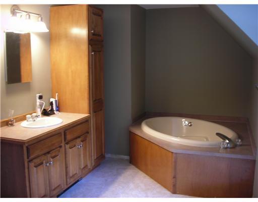 81 Guinea Road Berwick, ME 03901 - Photo 7 of 8 Master Bath/Spa.