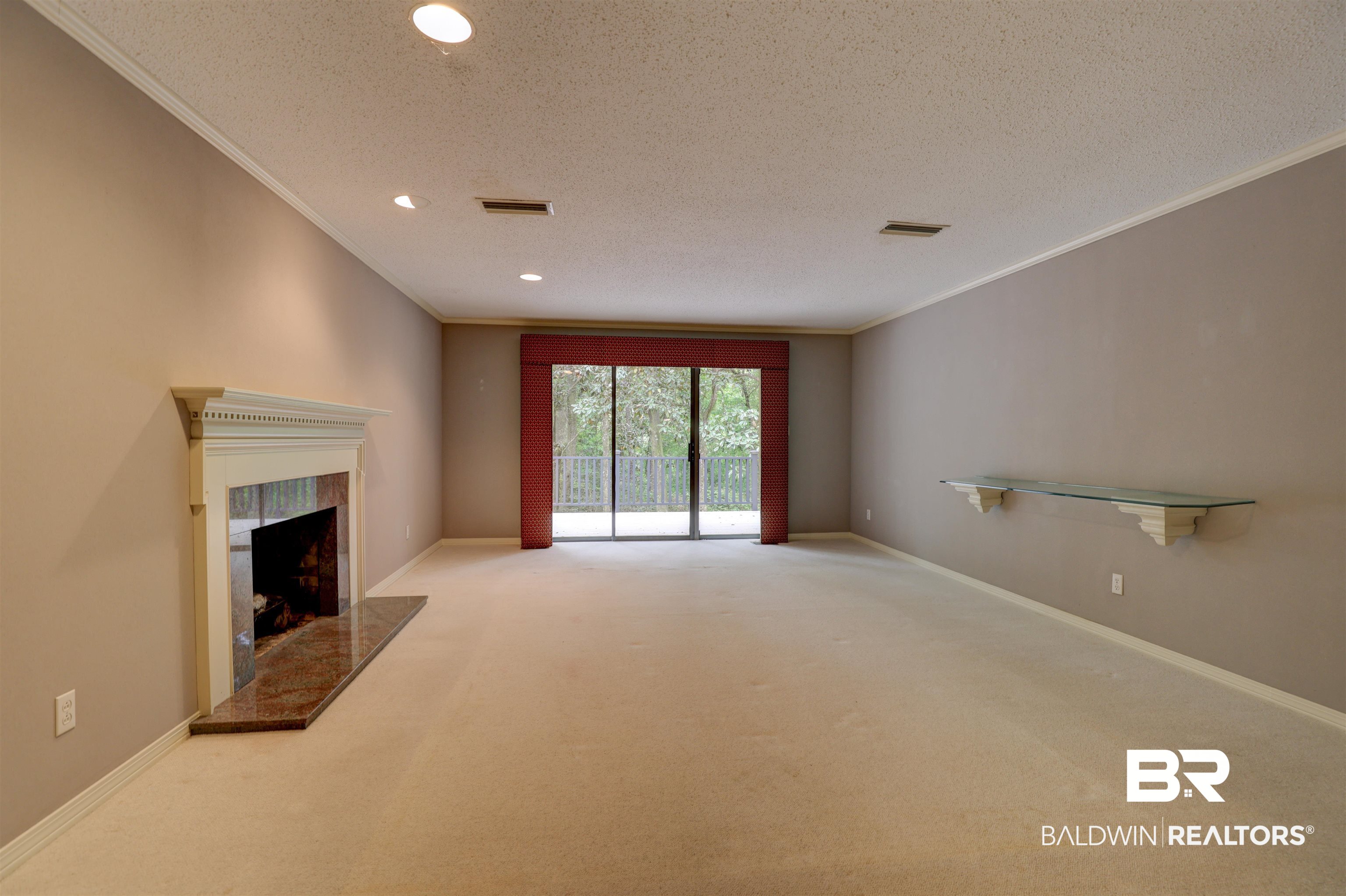 7323 Wild Oaks Road Fairhope, AL 36532 - Photo 16 of 45 Living Room with fireplac