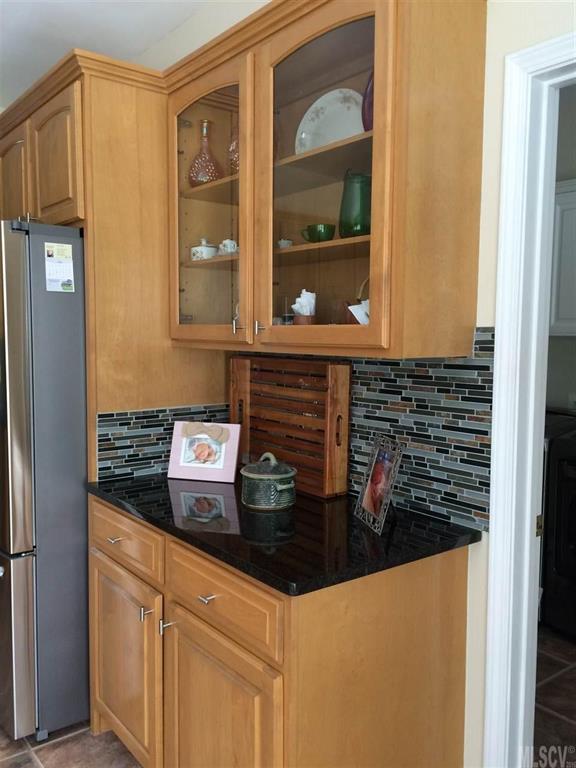 1192 James Farm Road Hickory, NC 28602 - Photo 5 of 25 Gallery Image 5