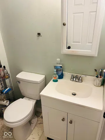 $160,000 | 1121 North Belleview Place, Indianapolis, IN 46222